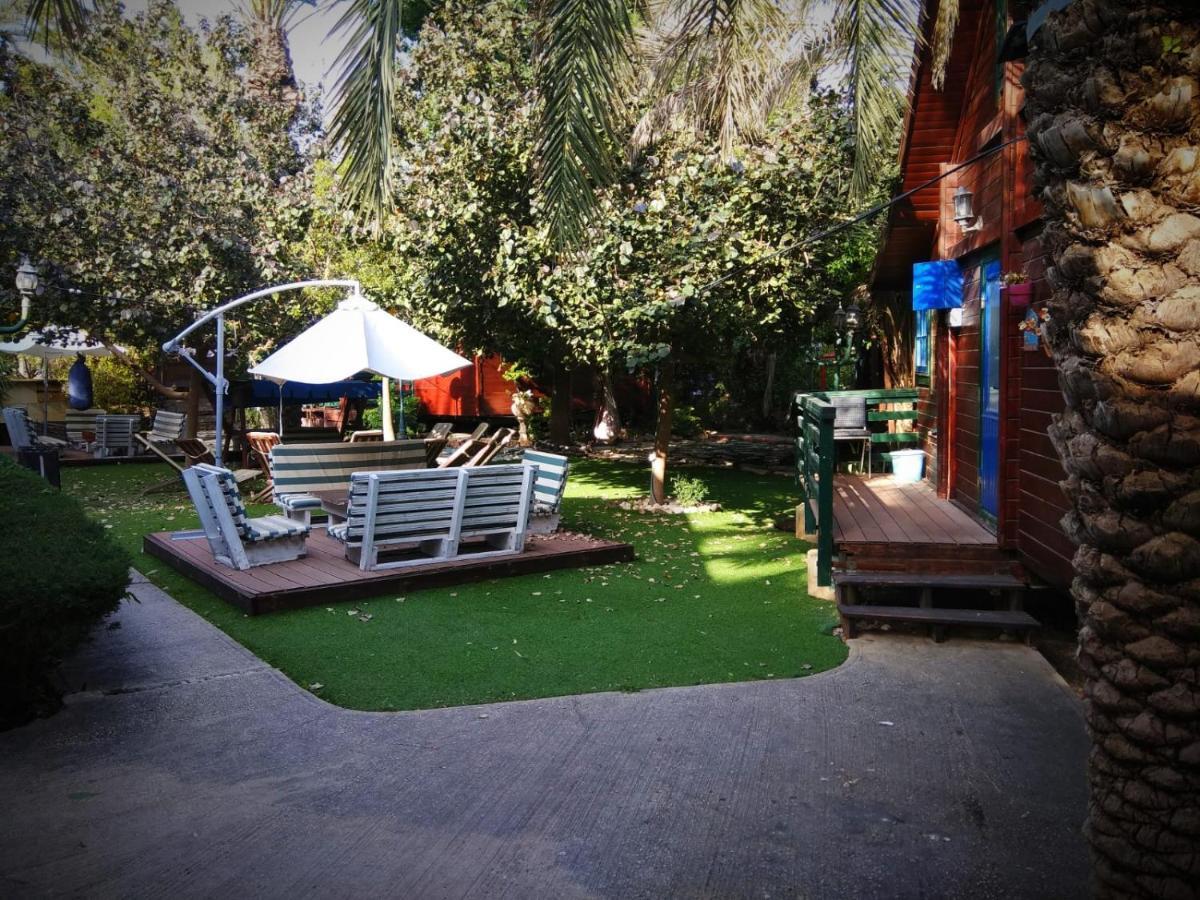 Family Cabin Menaẖemya Εξωτερικό φωτογραφία