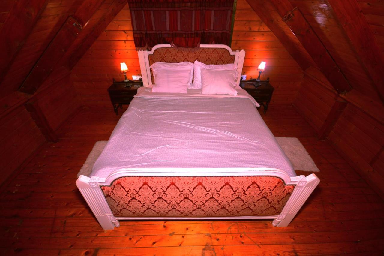 Family Cabin Menaẖemya Εξωτερικό φωτογραφία