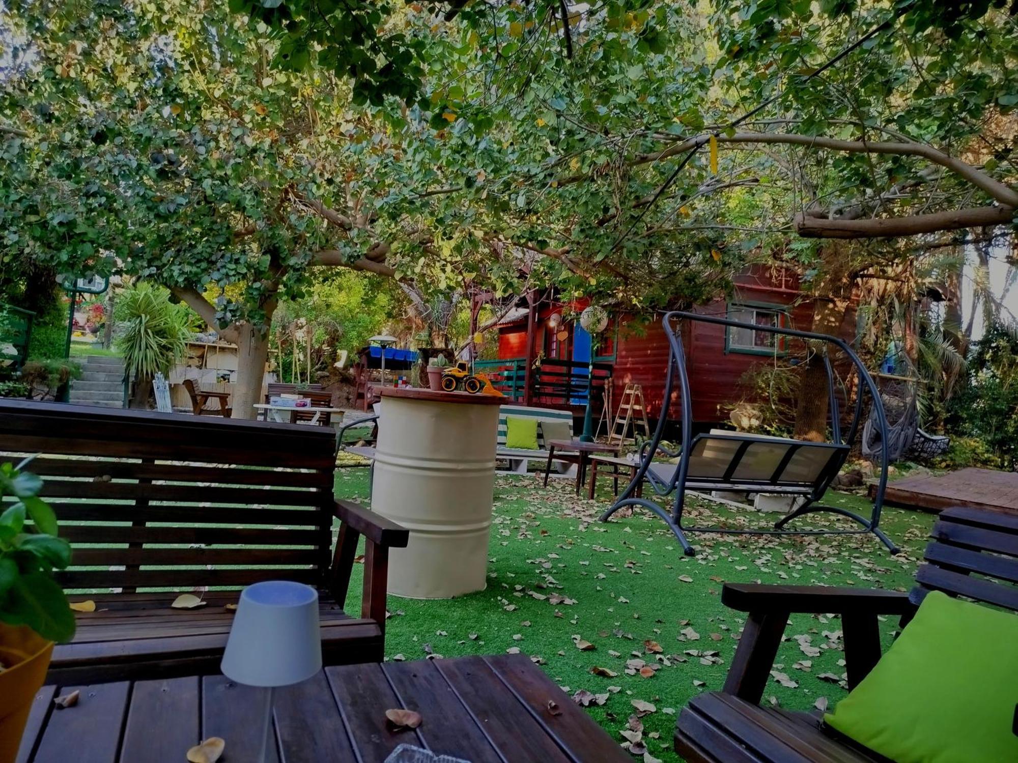 Family Cabin Menaẖemya Εξωτερικό φωτογραφία