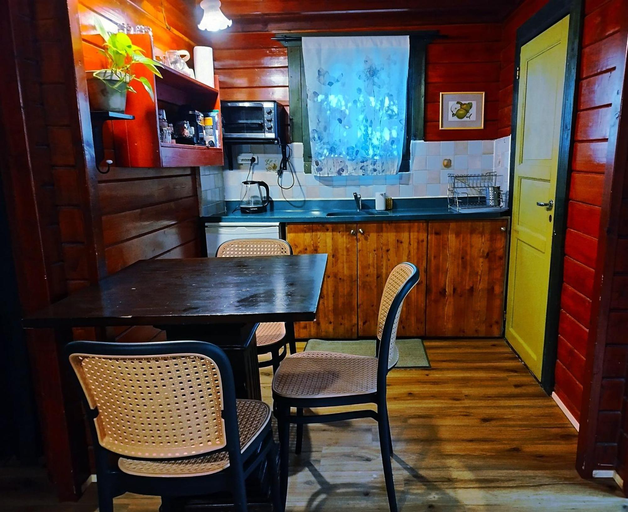 Family Cabin Menaẖemya Εξωτερικό φωτογραφία